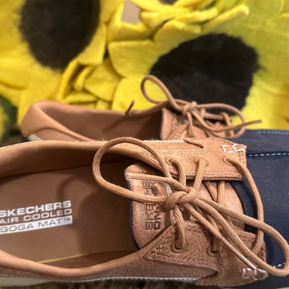 Skechers GO WALK Lite - Navy Boat Shoes. 
Flex comfort. Women 8. - Picture 5 of 5